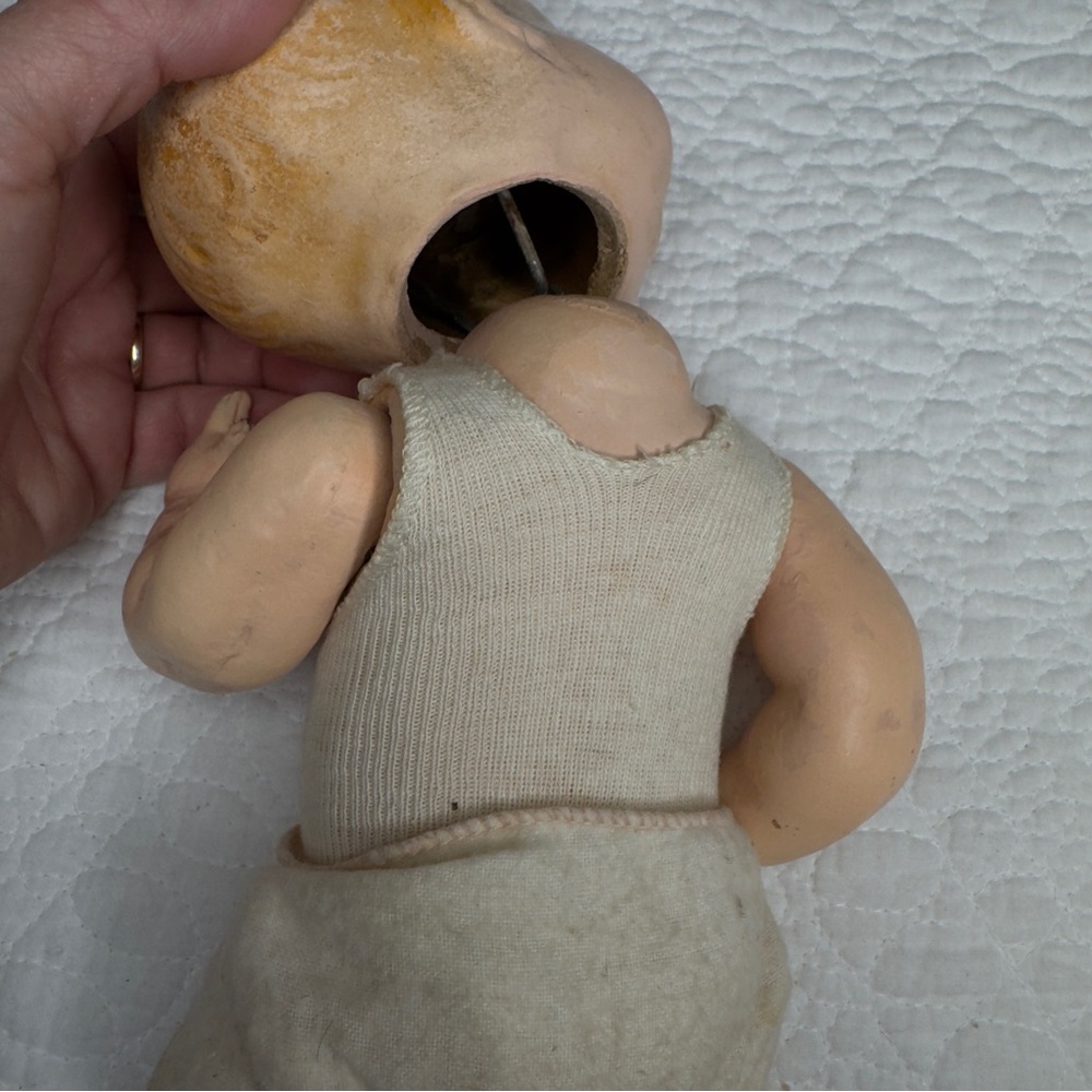 Vintage Baby Doll from the 1940’s - Picture 4 of 7